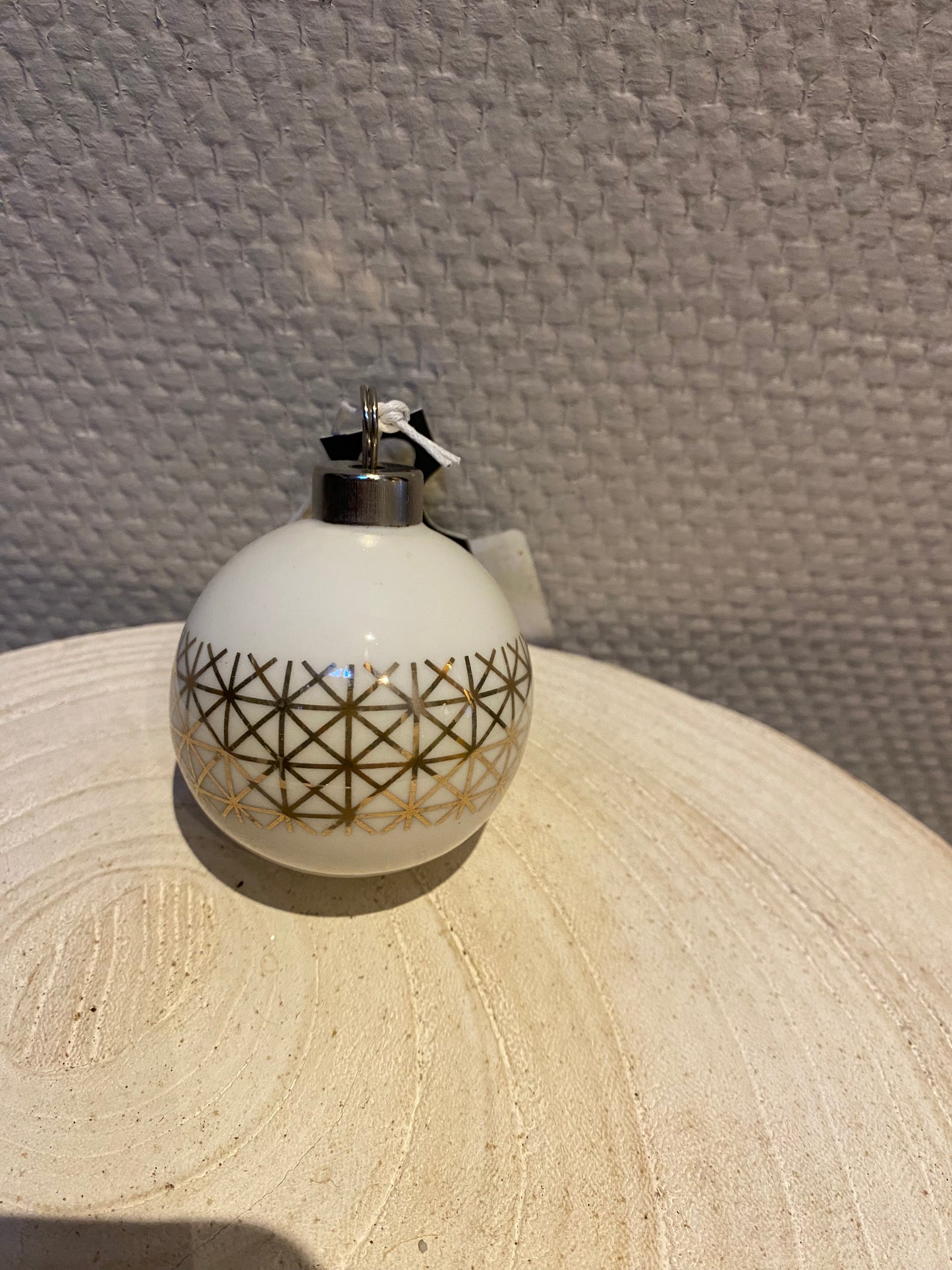 Kerstbal M white/gold | Bloomingville