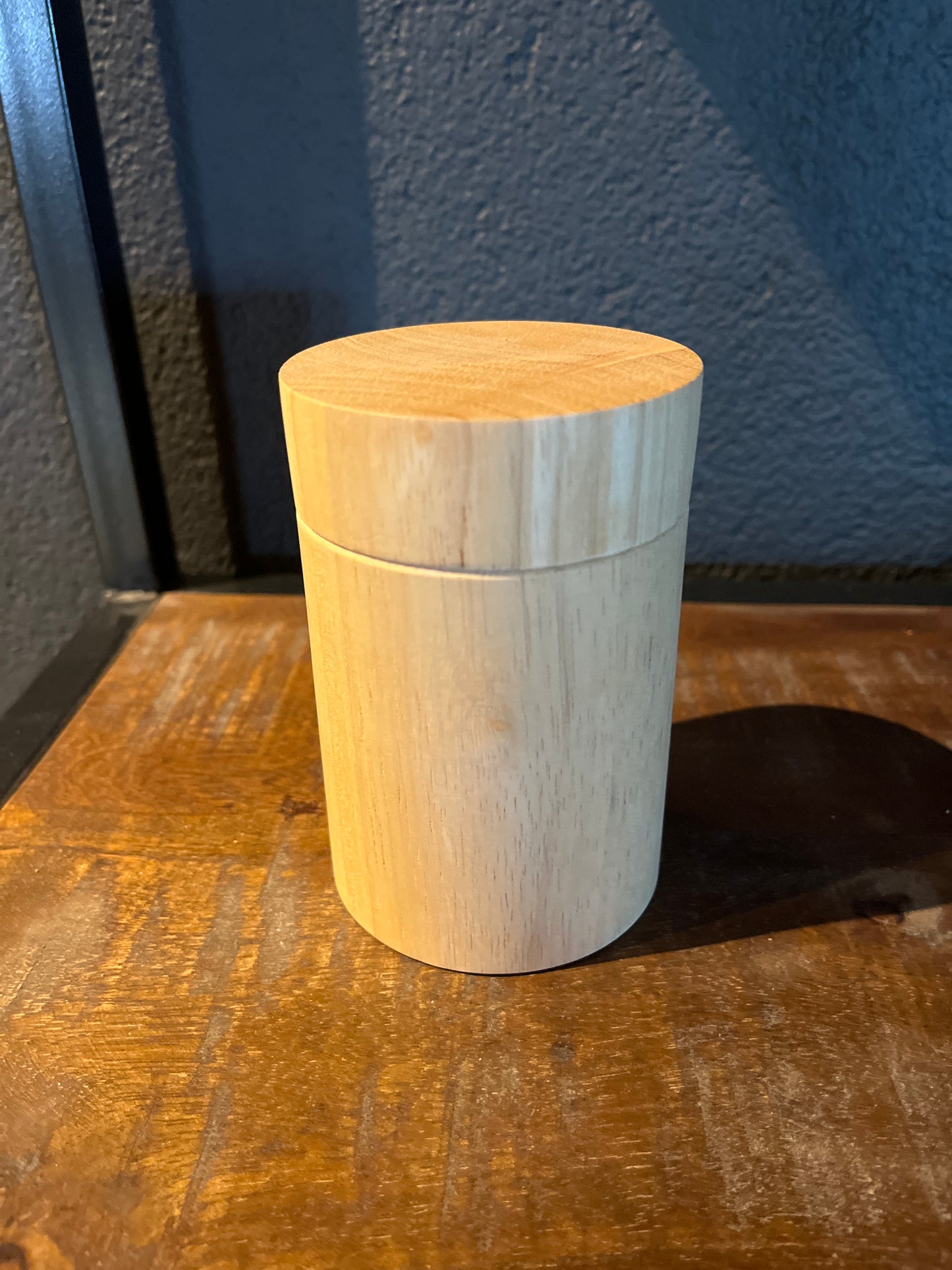 Potje met deksel rubberwood | bloomingville